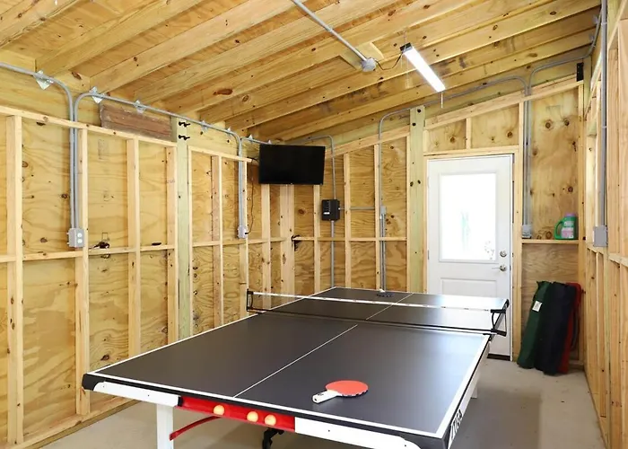 Navy Point & Game Room, Near Nas & Downtown - Beaches Holiday home