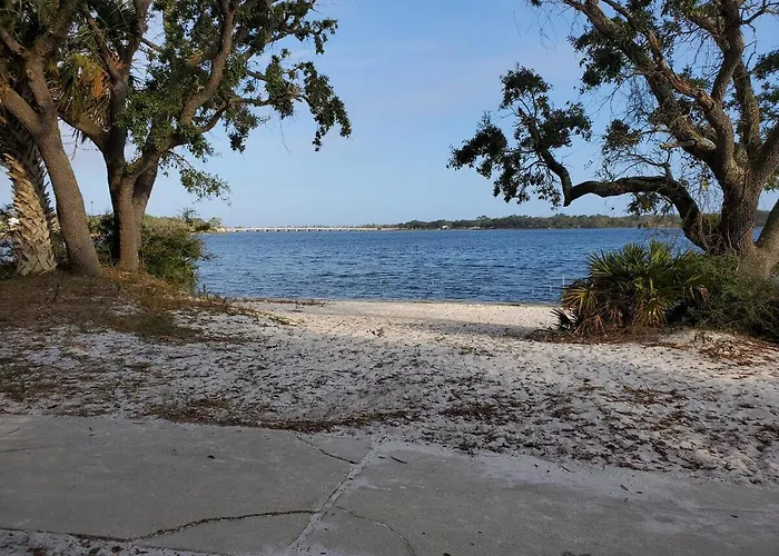 Navy Point & Game Room, Near Nas & Downtown - Beaches Holiday home